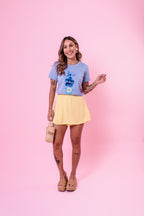 Camiseta Feminina Estampa com Flores na Cor Azul Claro