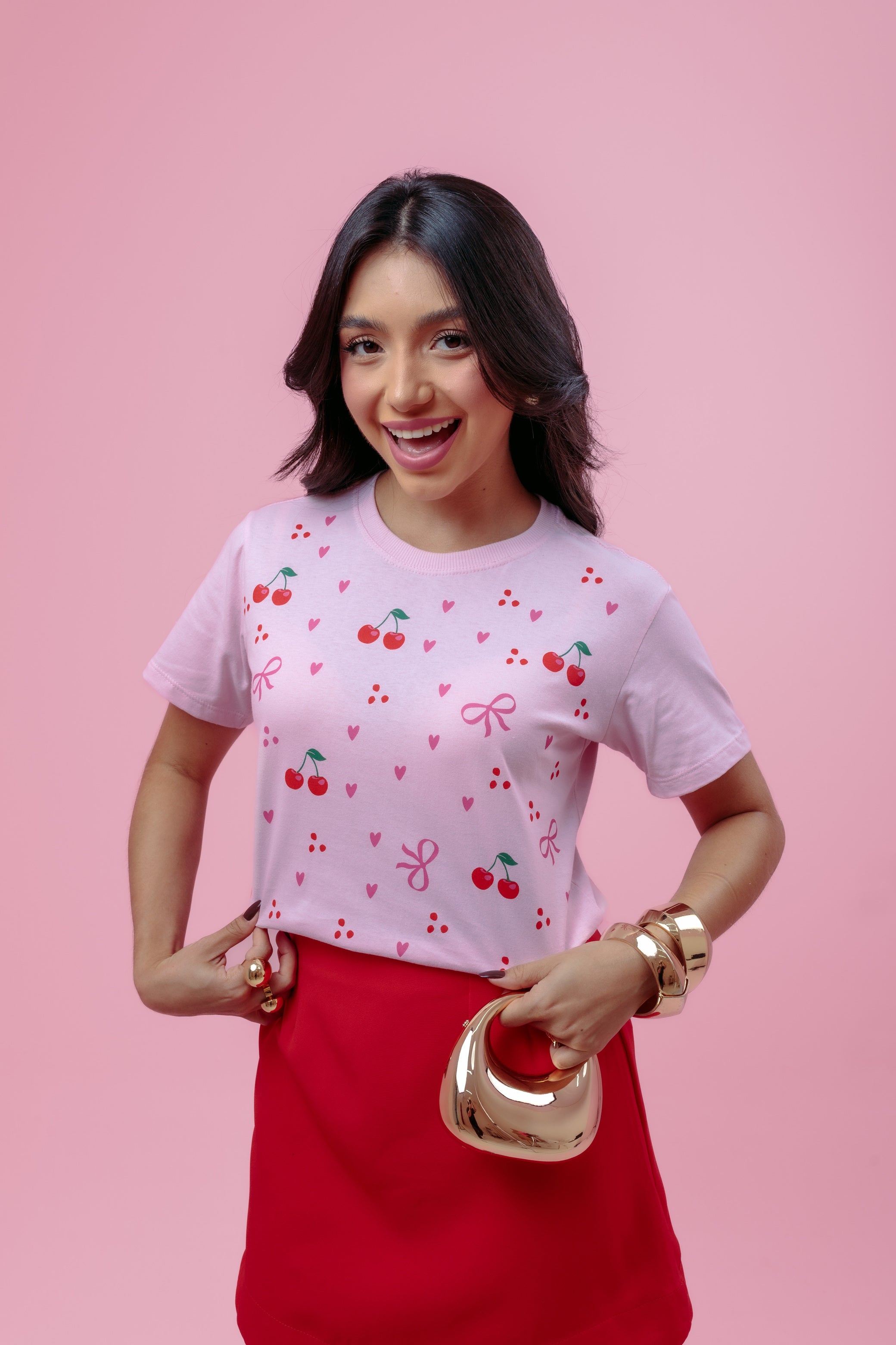 Camiseta Feminina Rosa com Estampa de Cereja