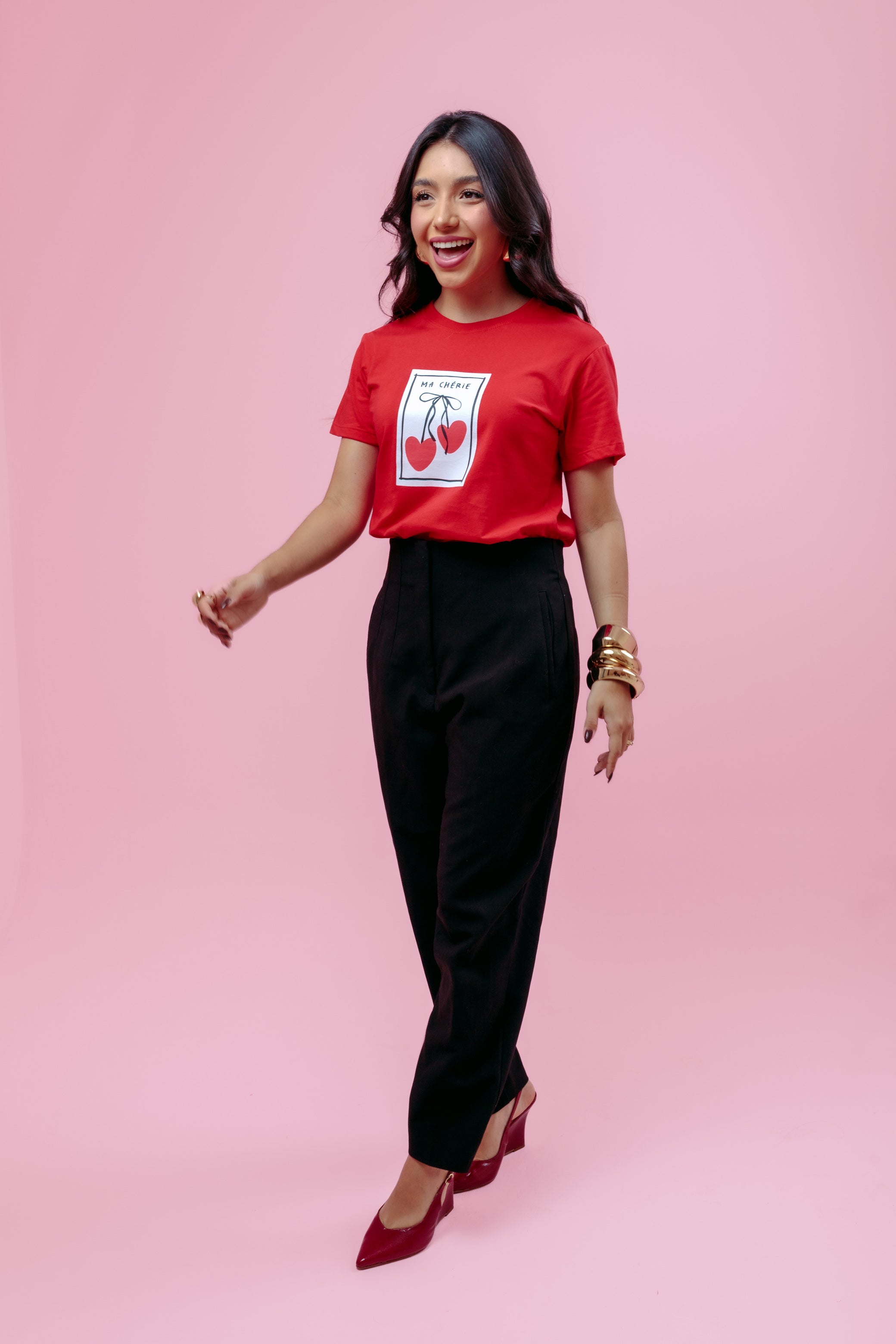 Camiseta Feminina Vermelha Estampa “Ma Chérie”