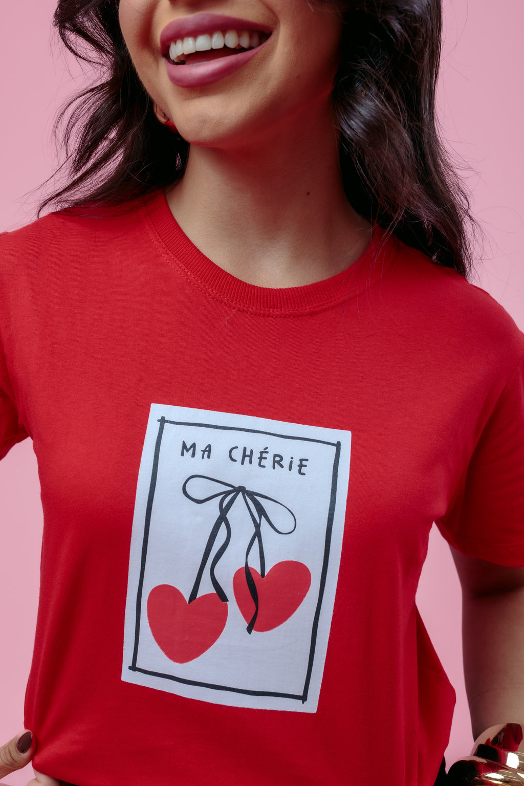 Camiseta Feminina Vermelha Estampa “Ma Chérie”