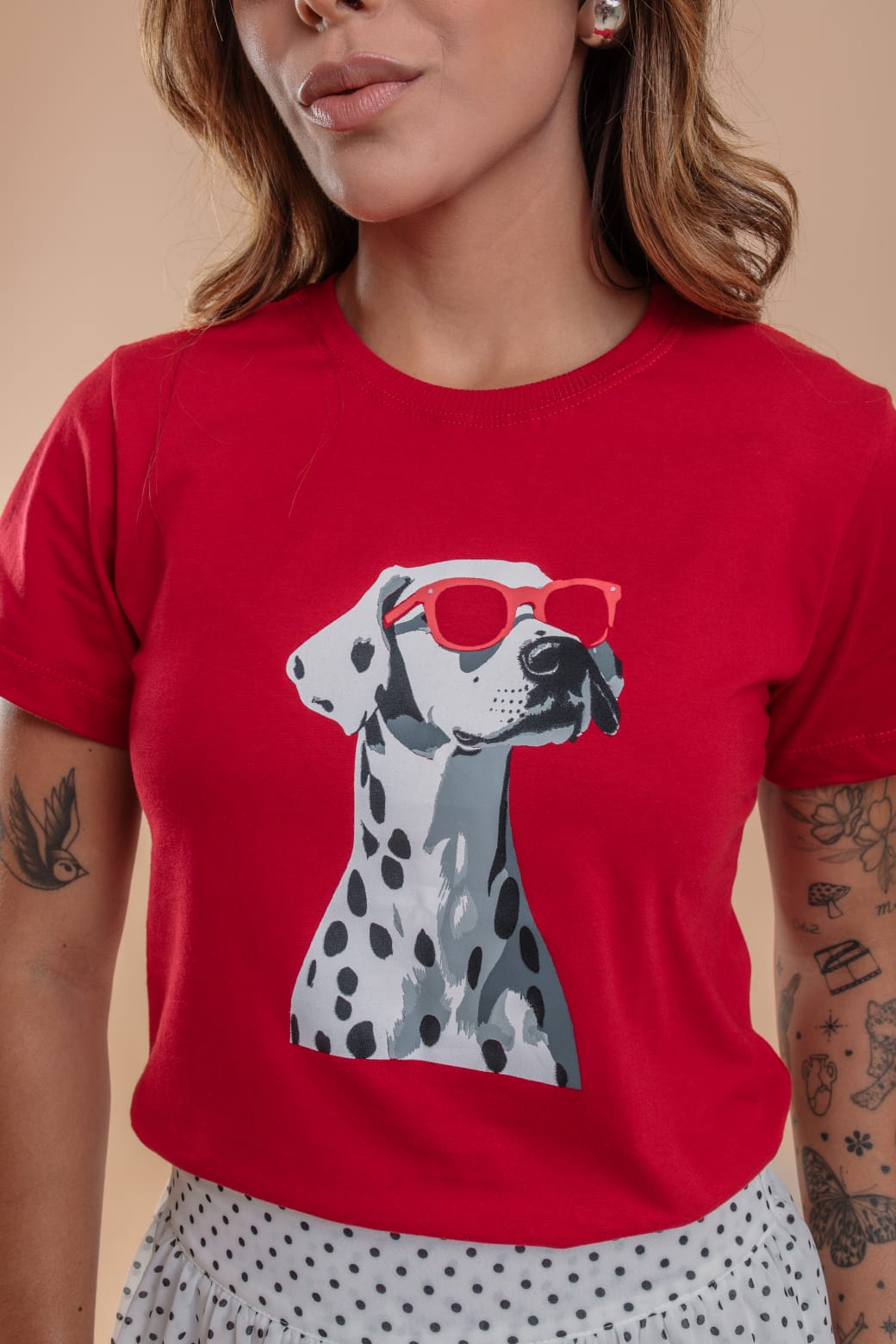 Camiseta Feminina Vermelha Estampa Cachorro